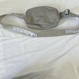 Lululemon bag